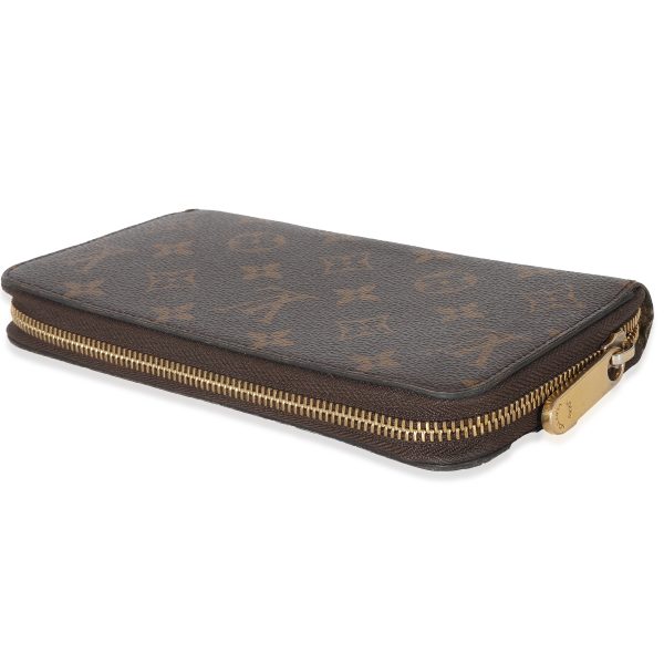 133539 clasp Louis Vuitton Monogram Canvas Zippy Wallet