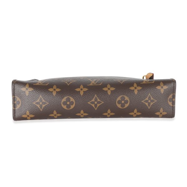 133851 box 434a33c6 a40d 41f5 976a 7eec3a3cb6f8 Louis Vuitton Monogram Canvas Toiletry Pouch On Chain