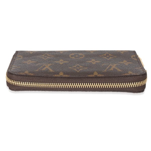 133891 box 2b7f2f2f bb63 48a2 bbb3 0ef27ce6ed72 Louis Vuitton Monogram Canvas Zippy Compact Wallet