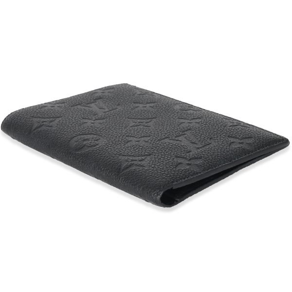 133944 clasp Louis Vuitton Black Monogram Empreinte Passport Cover