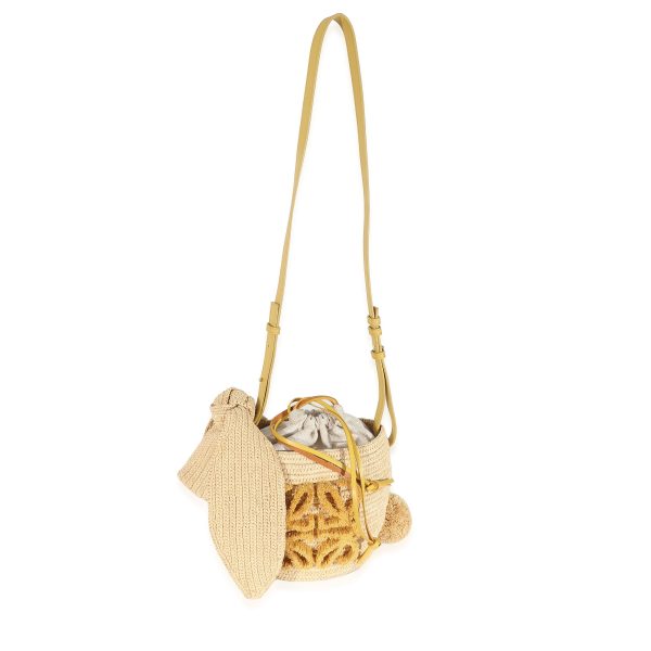 134474 av 1d161be1 8d65 4771 9110 2e3bc28cd1ed Loewe Beige Raffia Bunny Bucket Bag