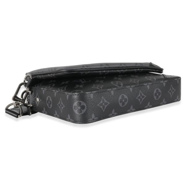 134692 clasp Louis Vuitton Monogram Eclipse Trio Messenger