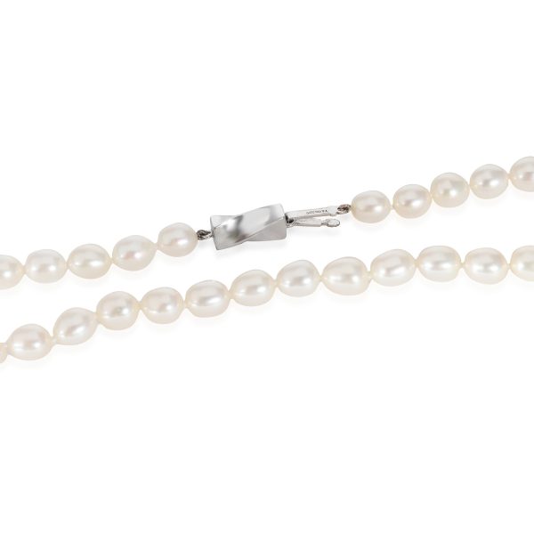 134698 clasp 3b6f57c7 5616 41a4 a011 c5ef07739e71 Tiffany Co Oval Freshwater Pearls Necklace in Sterling Silver