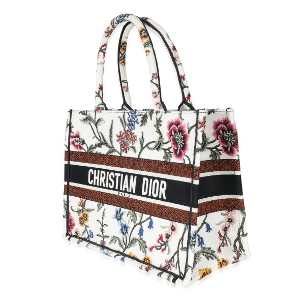 134826 sv Christian Dior White Dior Petites Fleurs Embroidery Medium Dior Book Tote