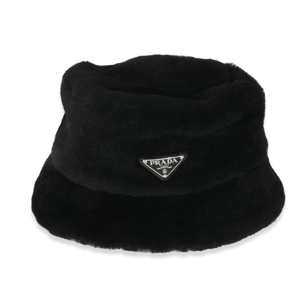 134833 fv 83e05b61 14d0 4bbd bc34 56cc0c7f4493 Prada Black Shearling Logo Bucket Hat L