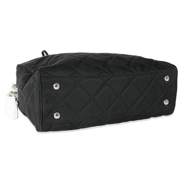 135062 clasp 9348c909 5d6c 45ef aa15 3f4b0d08d52c Prada Black Quilted Nylon Tessuto Impuntu Shoulder Bag