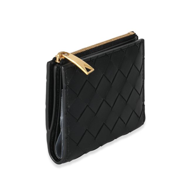 135407 av 5ab03461 eaa5 4213 afa5 6a20a74d22fa Bottega Veneta Black Intrecciato Lambskin Tri Fold Zip Wallet