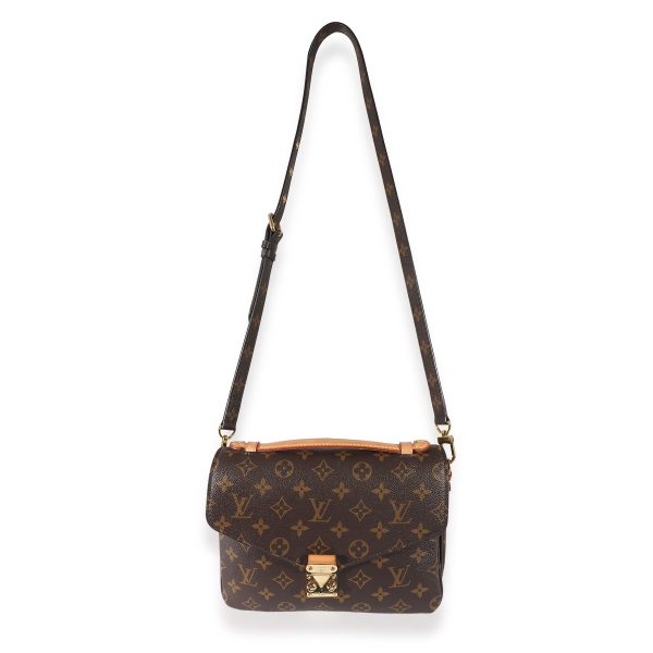 135474 av 32f20ddf b1e0 4454 ba21 a19843c3d9fc Louis Vuitton Monogram Canvas Pochette Metis