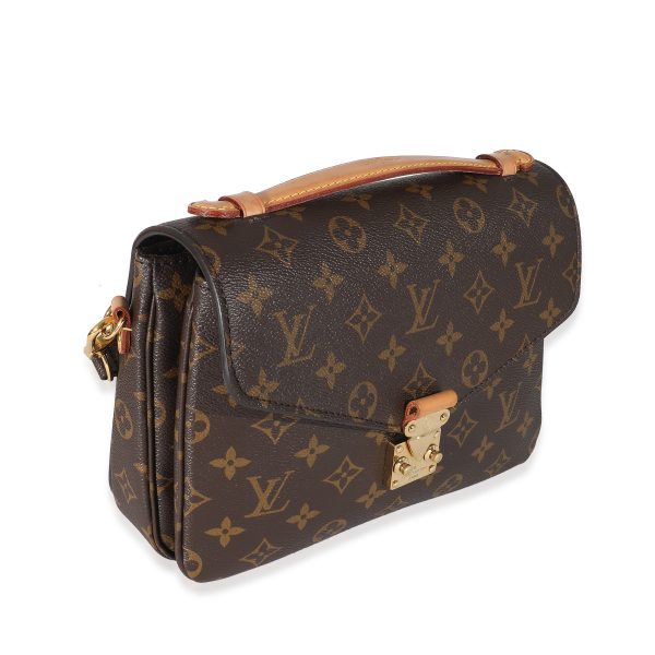 135474 clasp 1700fdca 89fb 4d9d 8b5f 98932b211fc2 Louis Vuitton Monogram Canvas Pochette Metis