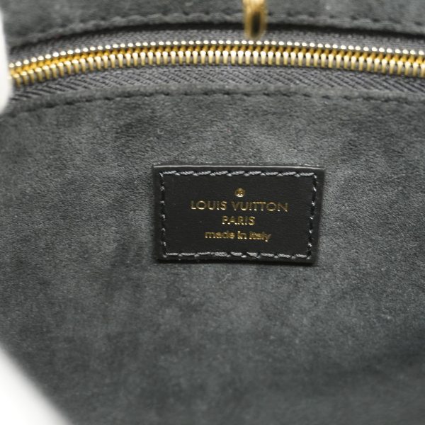 5 Louis Vuitton Monogram Empreinte On The Go PM Noir