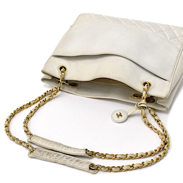 5000065884102442 7 Chanel Chain Shoulder Tote Bag Matelasse Leather White Vintage