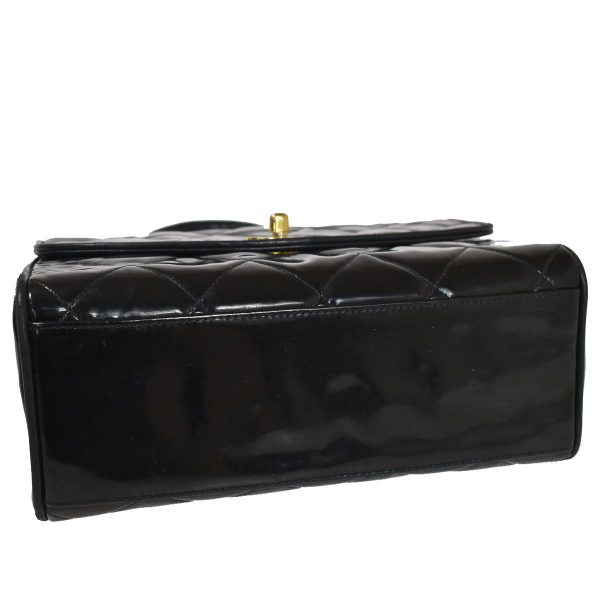 6 Chanel CC Logo Matelasse Handbag Patent Leather Black