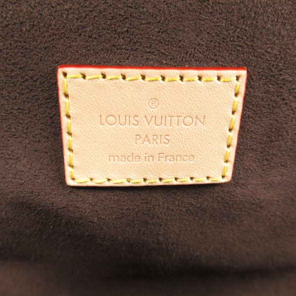 6 Louis Vuitton Pochette Metis Shoulder Bag Brown