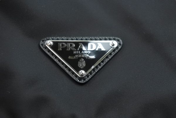 7 Prada Shoulder Bag Leather Black Silver