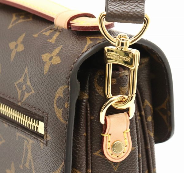 7 Louis Vuitton Monogram Pochette Metis Clutch Bag