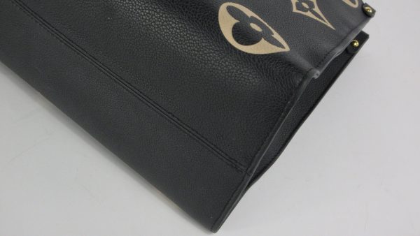 7 Louis Vuitton Onthego Bicolor MM Empreinte Leather Beige Black