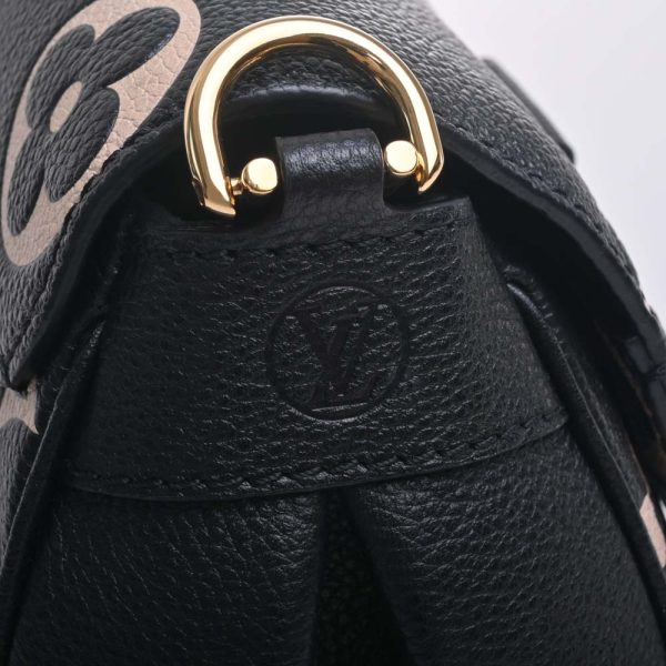 b5000124200000394 8 Louis Vuitton Empreinte Favorite NM Shoulder Bag Black