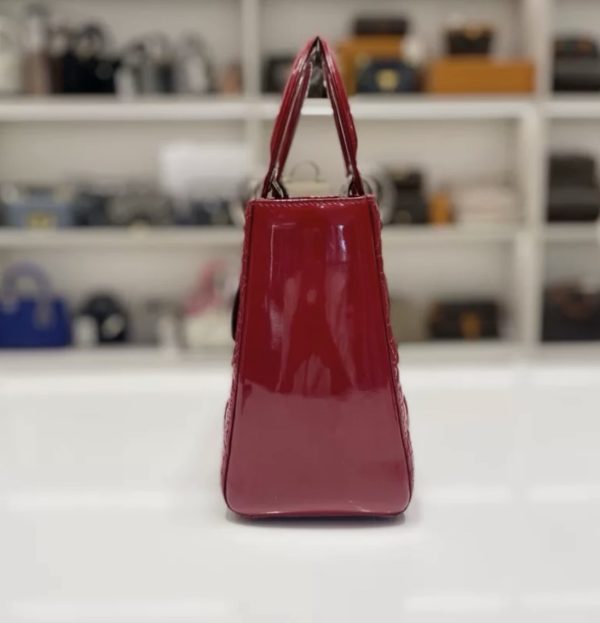 screenshot 66 Dior Red Cannage Patent Leather Medium Lady Dior Bag