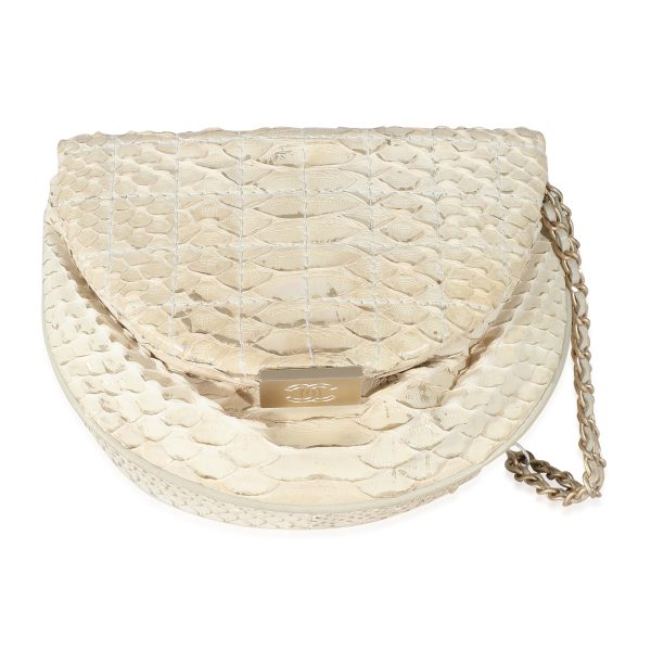 z134353 fv Chanel Off White Python Oyster Clutch