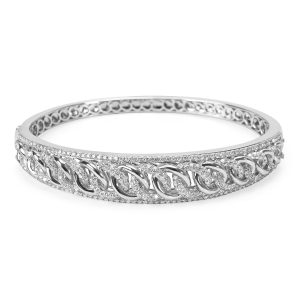 18k White Gold Interlocking Circle Hinged Bangle 252 ctw Balenciaga Mary Kate Sling Body Bag Silver