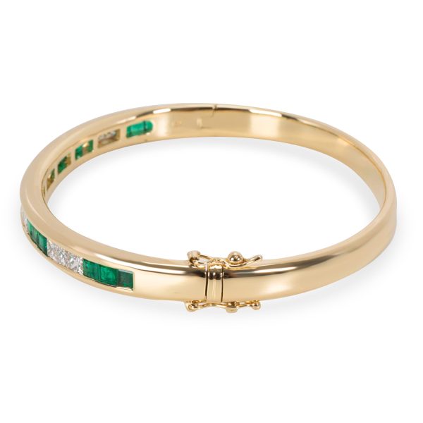 094992 sv Diamond Emerald Bangle in 18K Yellow Gold 216 CTW