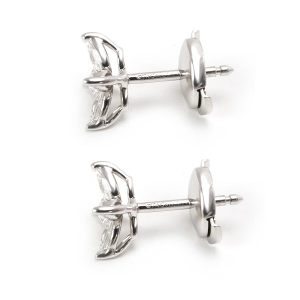 097987 sv Tiffany Co Victoria Diamond Stud Earring in Platinum 064 CTW