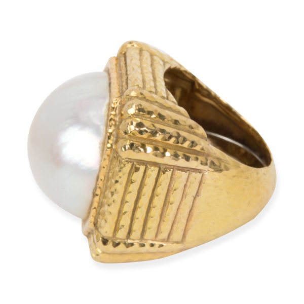 David Webb David Webb Mabe Pearl Square Hammered Gold Ring in 18K Yellow Gold