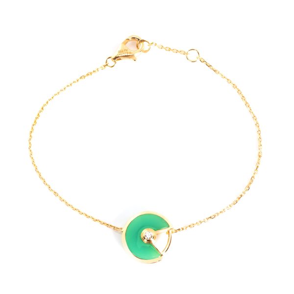 104305 av Cartier Amulette de Cartier Chrysoprase Bracelet in 18K Yellow Gold