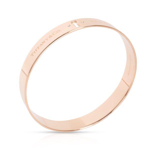 104600 pv 9e63ff98 7ae0 49cf b39d 7f6a57d9edc1 Tiffany Co Keyhole Diamond Bangle in 18KT Rose Gold 002 CTW