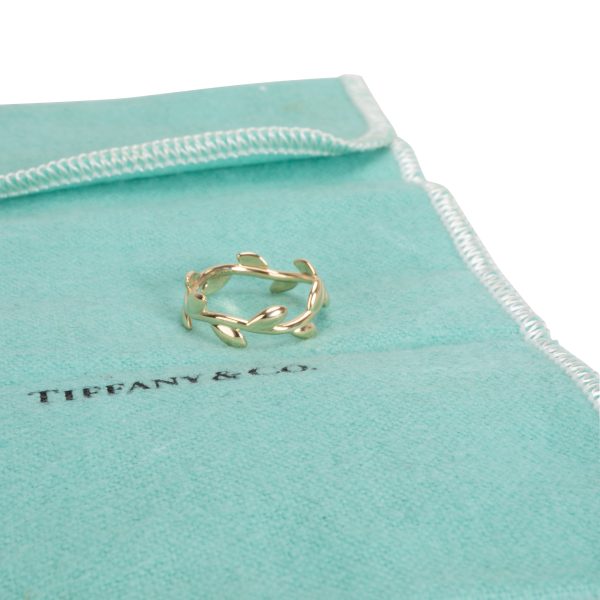 104851 box Tiffany Co Paloma Picasso Olive Vine Ring in 18K Yellow Gold