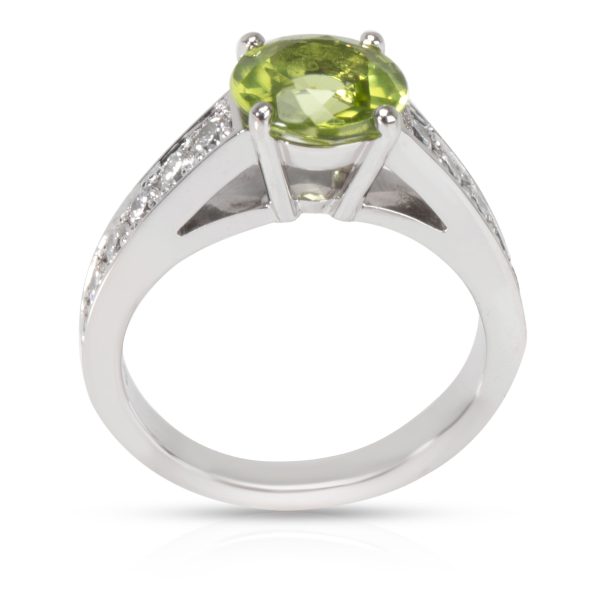 Peridot Diamond Gemstone Ring in Platinum Green 07 CTW Peridot Diamond Gemstone Ring in Platinum Green 07 CTW