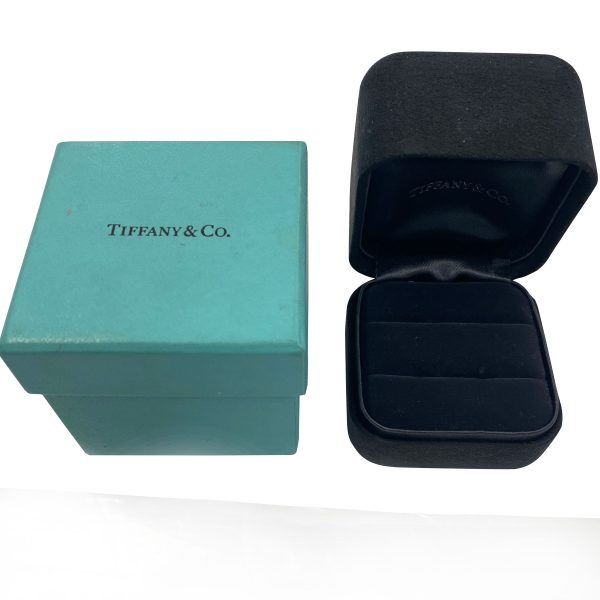 110182 box 85dd9064 60b6 4ef1 b8d7 bc469e896fc2 Tiffany Co Tiffany Together Essential Milgrain Band in 18K Yellow Gold