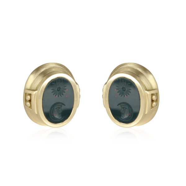 Barry Kieselstein Cord Bloodstone Intaglio 1985 Earring in 18K Yellow Gold Barry Kieselstein Cord Bloodstone Intaglio 1985 Earring in 18K Yellow Gold