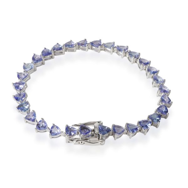 111749 bv 079a2b6a e898 4e4d affb 514223be5ec0 Effy Trilliant Shaped Tanzanite Line Bracelet in 14K White Gold 1140 ctw