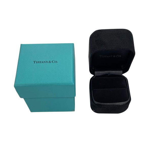 113059 box 04d4cd68 88e1 48d8 8012 eeb5dc58fd67 Tiffany Co Victoria Diamond Ring in Platinum 021 CTW