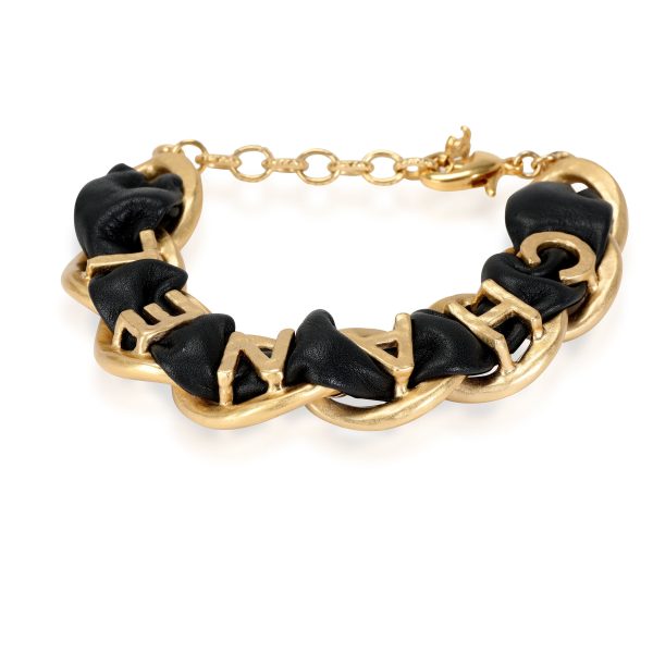 115084 pv 9c73a42f 8938 41b3 aa91 12e11806c095 Chanel 2020 Spring Collection Lambskin Bracelet