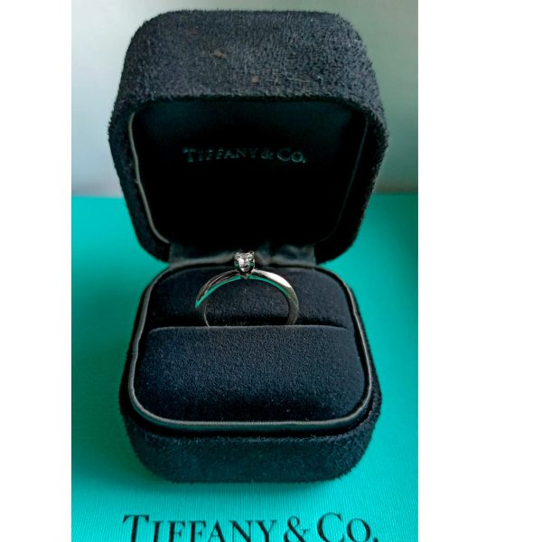 117426 box 623d1c15 0c30 466a a9da 62a996646ebb Tiffany Co Diamond Princess Cut Engagement Ring in Platinum D VS1 018 CTW