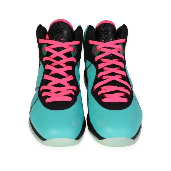 120207 pv d6ec9a21 7b6f 497c a3b6 be303e491b09 LeBron 8 Retro South Beach 2021