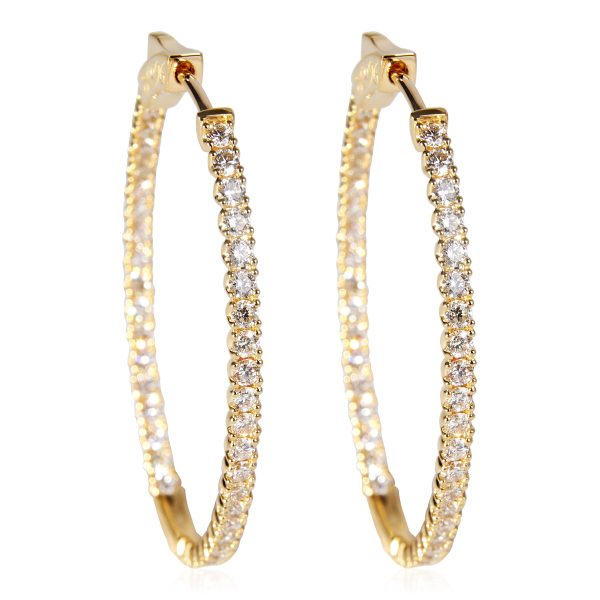 Diamond Oval Hoop Earring in 18k Yellow Gold 192 CTW Diamond Oval Hoop Earring in 18k Yellow Gold 192 CTW