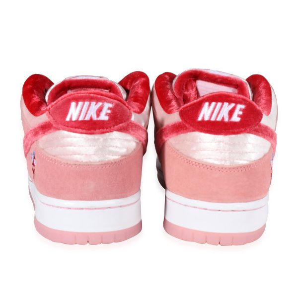 121653 bv d67ed06b da90 4e39 8c76 b758c62e3e7b StrangeLove x Dunk Low SB Valentines Day