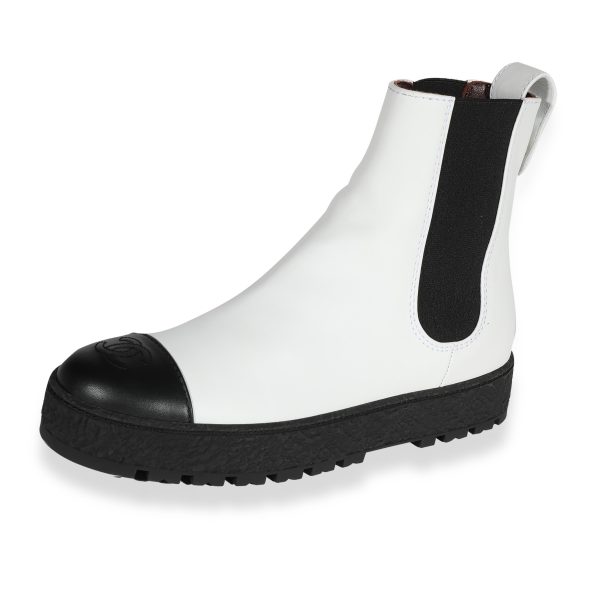 122012 sv b3997f55 7545 49f6 a96b da4e7841a574 Chanel Wmns Two Toned Ankle Boot White Black