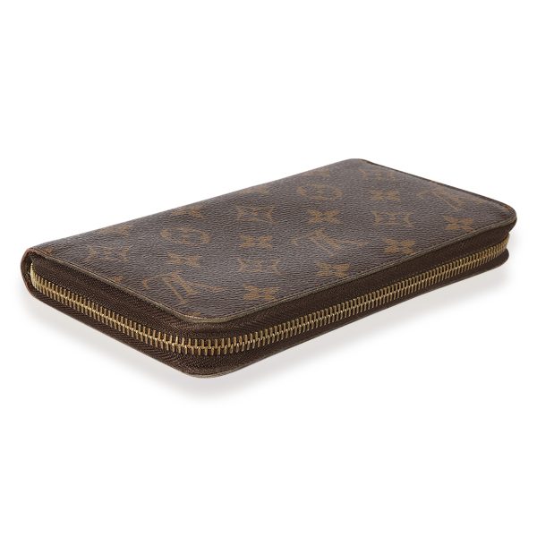 122791 clasp Louis Vuitton Monogram Canvas Zippy Wallet