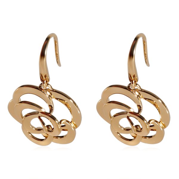 123077 pv 2f5d94bc 63e8 4f73 9c22 30aadec37107 Chanel Camelia Earrings in 18k Yellow Gold