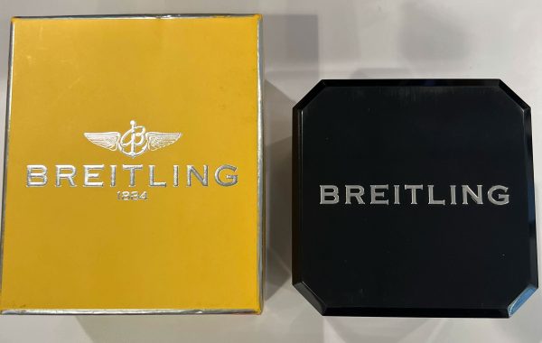 123134 box dca03f3b 3b57 41be a1ea 1623b814f428 Breitling Chronomat 89150 Mens Watch in 18kt Stainless SteelYellow Gold