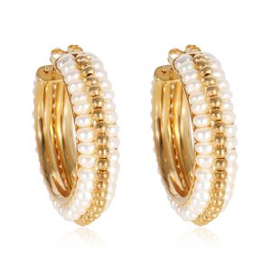 Le Gi Hoop Seed Pearl Earrings in 18k Yellow Gold Yves Saint Laurent Autumn Winter Bag Black Nero