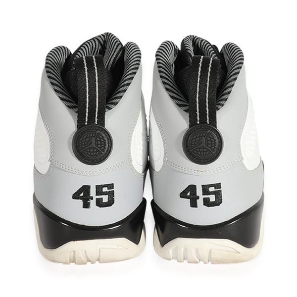 124032 bv fad7a634 b4b7 479c 838d 6073edc4d818 Air Jordan 9 Retro Barons