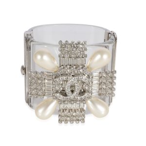 Chanel Icy Baroque Crystal Pearl Lucite CC Strass Bangle B 2018 P Cart