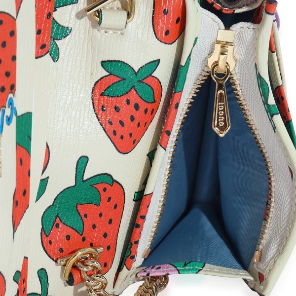 125403 bv caf6b139 b415 481c 91c3 077a25b69bce Gucci Creme Calfskin Strawberry Print Zumi Chain Card Case