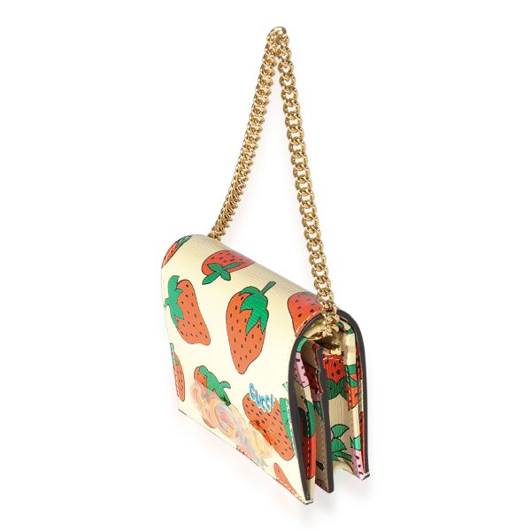 125403 sv a03f88ac b517 4e8b 9ab3 66403d273d73 Gucci Creme Calfskin Strawberry Print Zumi Chain Card Case