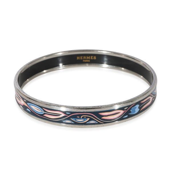 Hermès Narrow Enamel Bracelet With Pink Blue Design Palladium Plated 67MM Hermès Narrow Enamel Bracelet With Pink Blue Design Palladium Plated 67MM